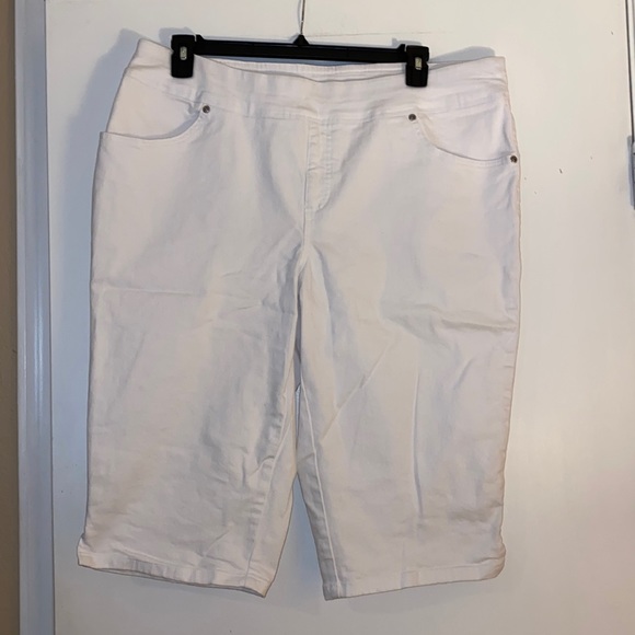 Terra & sky bermuda shorts Clearance